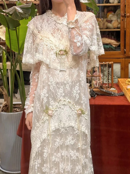 Robes de mariée style français coupe trapèze, col haut, dentelle blanche, manches longues, pour mariage d'été dans un jardin N4161