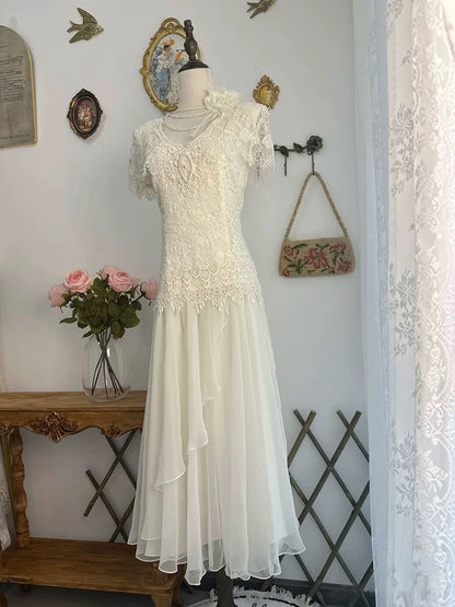 Vintage Wedding Dresses A line V Neck White Lace Short Sleeves Summer Garden Wedding Dress N4162
