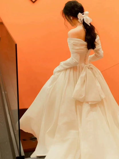 Timeless Wedding Dresses Ball Gowns Off The Shoulder White With Sleeves Garden Wedding Dress N4284