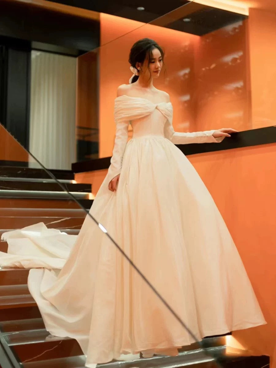 Timeless Wedding Dresses Ball Gowns Off The Shoulder White With Sleeves Garden Wedding Dress N4284
