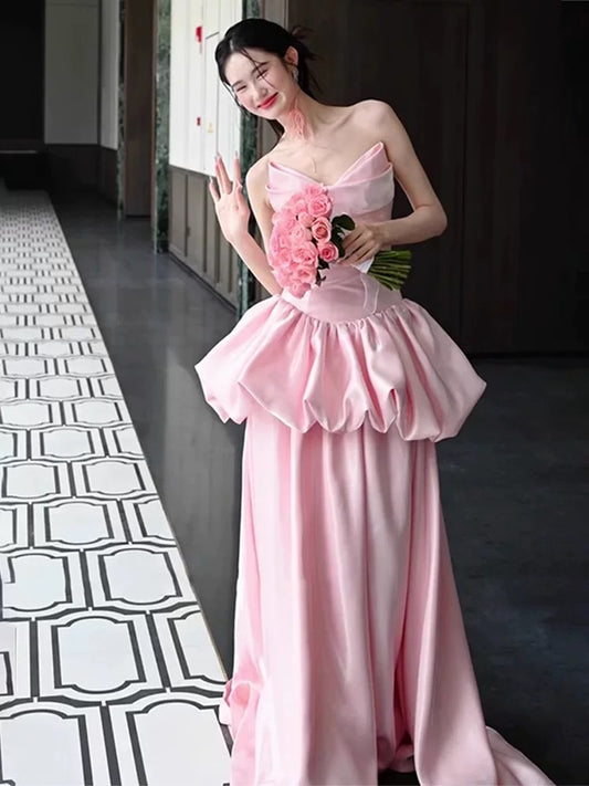 Verträumte Ballkleider A-Linie Sweetheart Rosa Mit Rüschen Ärmellos Abend Lange Formelle Outfits RB3725