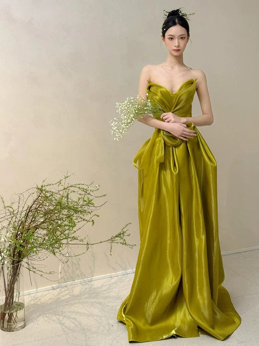 Unique Women's A line Sweetheart Green Organza Maxi Dress Date Night Outfits Outdoor Semi Formal Wedding Guest Dresses RB5171