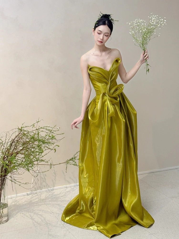 Unique Women's A line Sweetheart Green Organza Maxi Dress Date Night Outfits Outdoor Semi Formal Wedding Guest Dresses RB5171