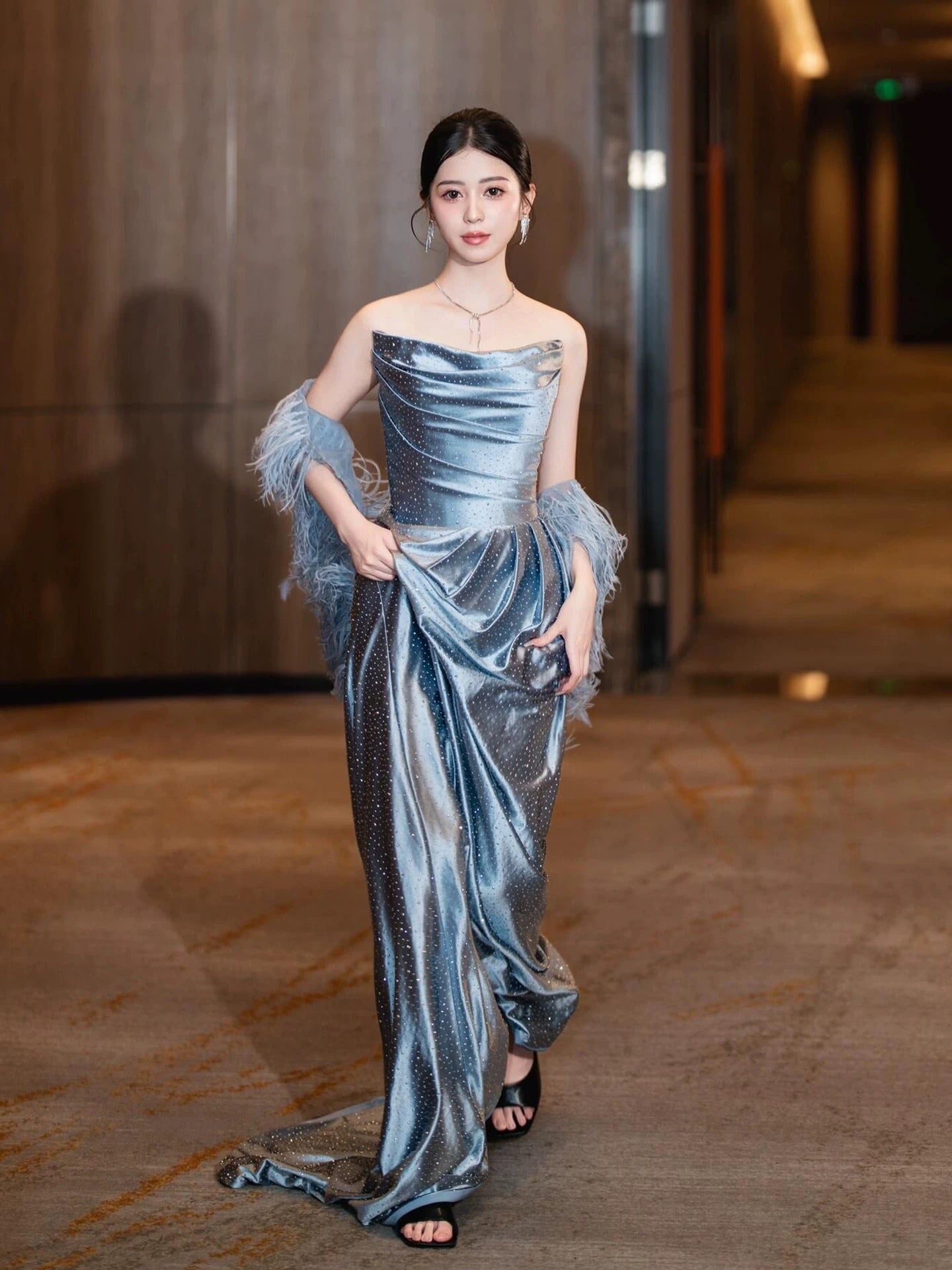 Modest Mermaid Strapless Dusty Blue Satin With Beads Date Night Evening Outfit Formal Prom Dresses RB5351