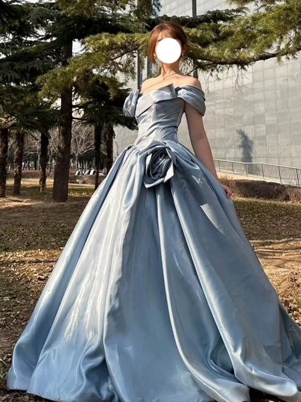 Mignonne Robe de Bal Cœur avec Fleurs Bleues Longues Robes de Soirée Robes de Bal N2029