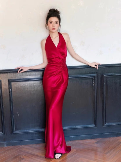 Robe de soirée fourreau dos nu rouge satinée longue N1806