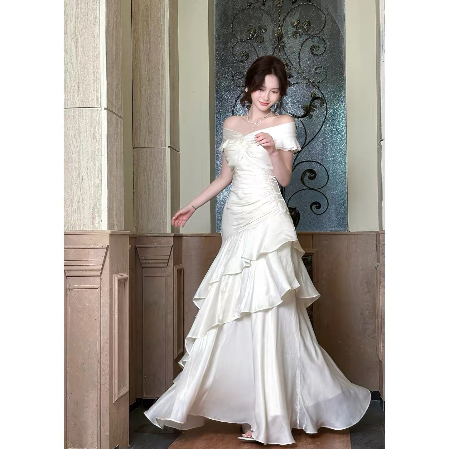 Elegantes Meerjungfrauenkleid schulterfrei weiß mit kurzen Ärmeln, lange Abendkleider, Ballkleider N2046