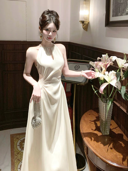Klassisches A-Linien-Kleid mit Rundhalsausschnitt aus elfenbeinfarbenem Chiffon, inspiriert von langen Hochzeitsgäste-Kleidern N2049