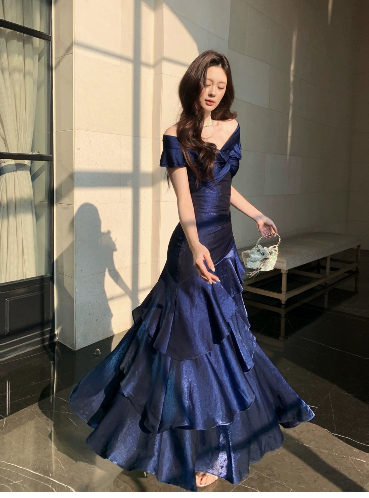 Robe De Bal De Soirée Chic Sirène Épaules Dénudées Bleu Royal Manches Courtes Robes Longues N2051