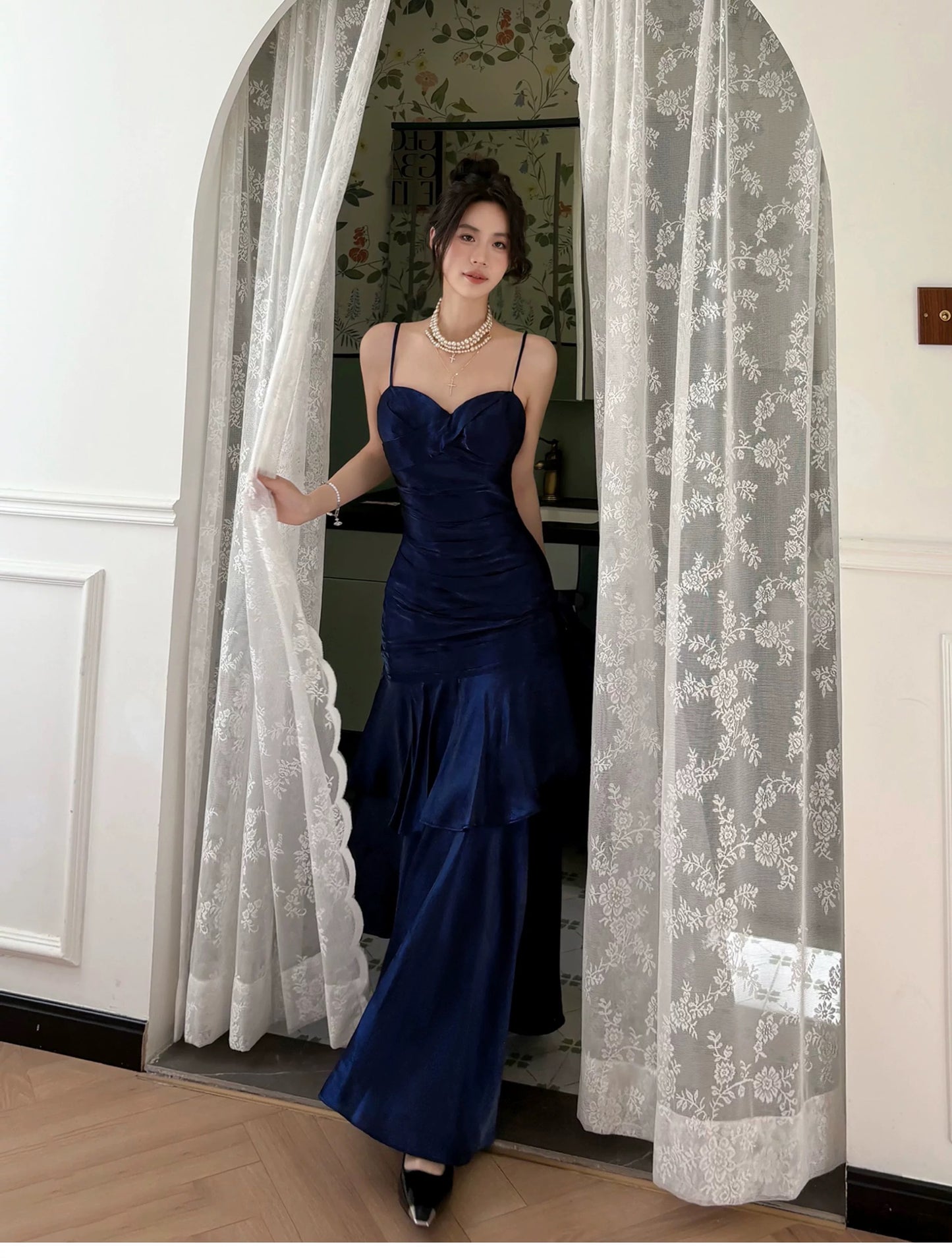 Schlichte Meerjungfrau Spaghetti-Träger Königlich Blau Satin Inspiration Lange Hochzeitsfeier Ball Gast Kleider N2080