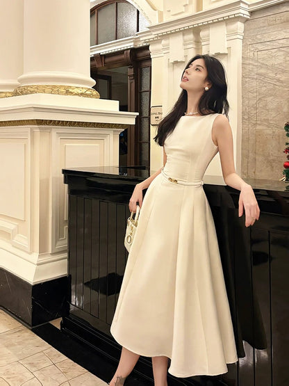 Modestes Robes de Bal Longues en Satin Coupe A Décolleté Rond Style Français pour Femmes N2083