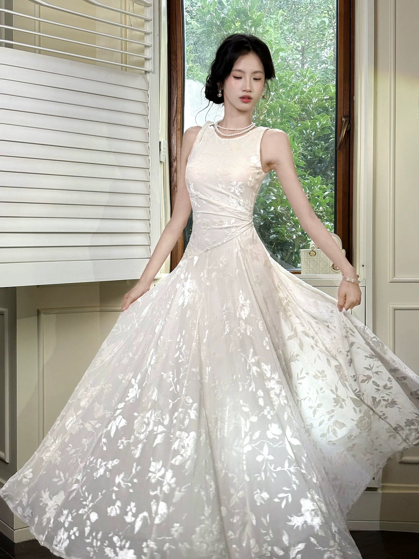 Einfaches A-Linien-Kleid mit Rundhalsausschnitt, weißer Spitze, inspiriert, langes Hochzeits-, Party-, Ball- und Gastkleid N2085