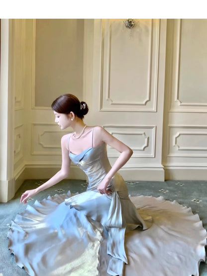 Simple Robes de bal et de soirée longues en satin à bretelles spaghetti style sirène N2091