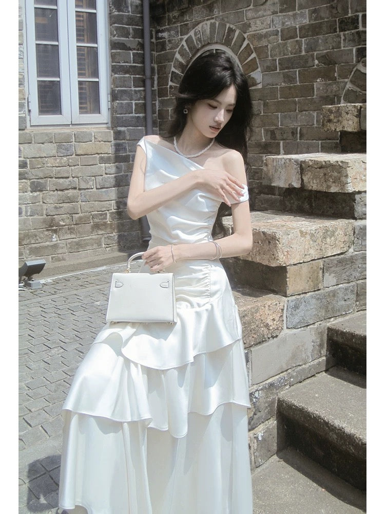 Edle Meerjungfrauenkleid Weiß Schulterfrei Rüschen Satin für Damen Mädchen Teenager Ballkleider N2184