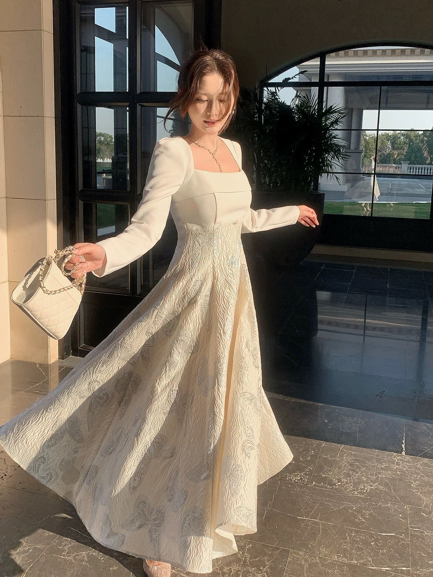Robe de bal élégante en satin blanc, coupe trapèze, col carré, manches longues pour femmes, filles, adolescentes N2185