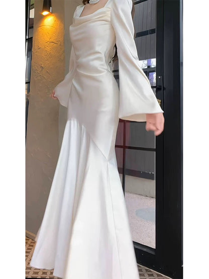 Niedliches Meerjungfrau-Kleid, quadratisch, weißer Satin, lange Ärmel, Frühling, Sommer, Garteninspiration, Hochzeitsgastkleider N2199