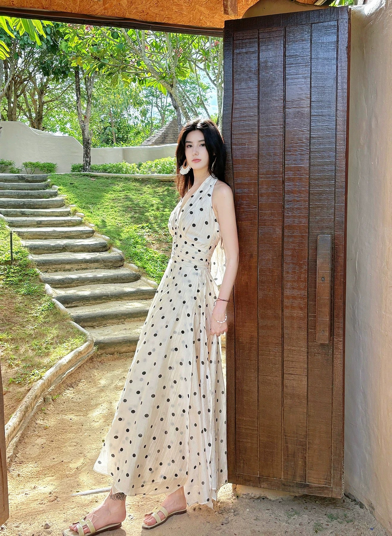 Magnifique robe longue trapèze dos nu à pois noirs pour femmes, filles, adolescentes, idéale pour le bal de promo N2203