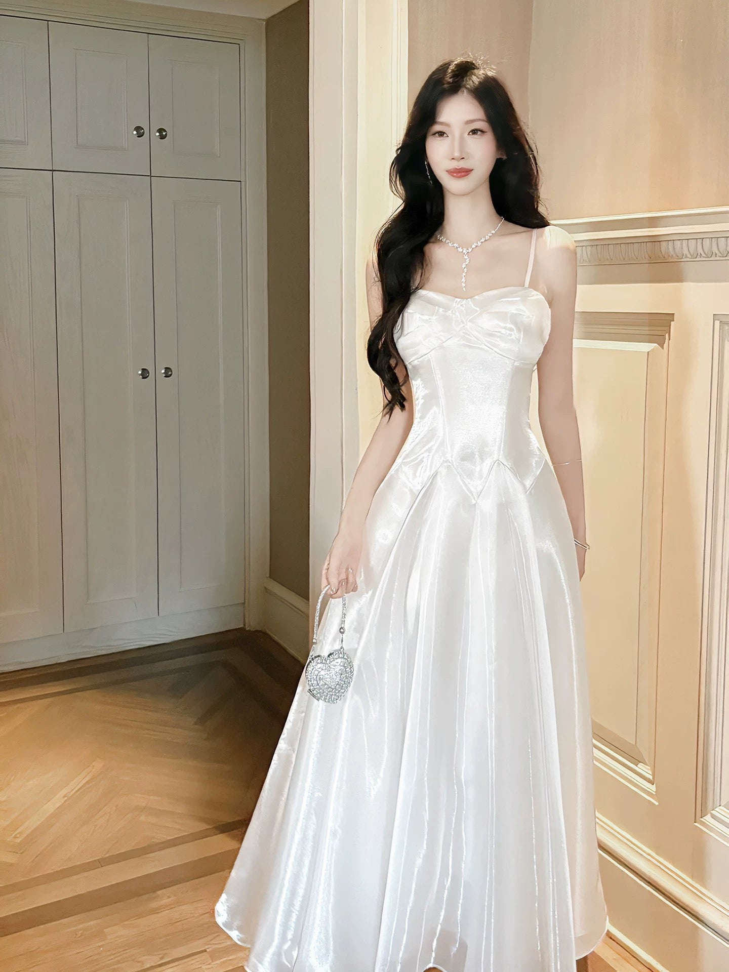 Robe de soirée/invitée de mariage longue évasée mignonne à fines bretelles ivoire, inspiration printemps/été, plage, jardin N2205