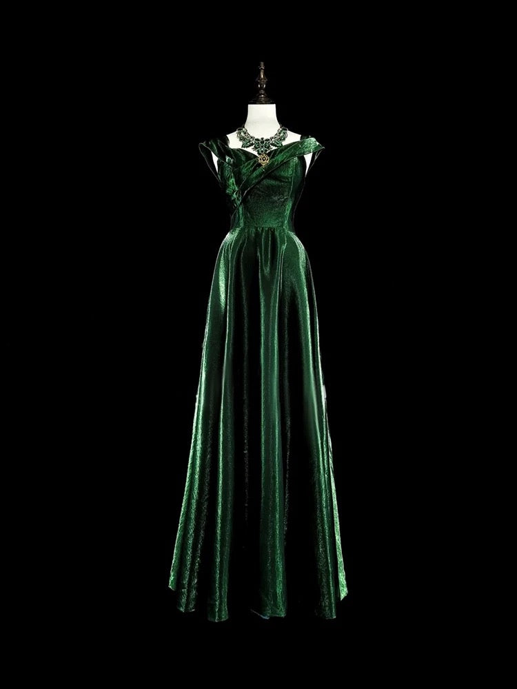 Robe de bal longue vintage en velours vert foncé à volants, coupe trapèze, décolleté cœur, idéale pour les lycéennes et les adolescentes (réf. N1672).
