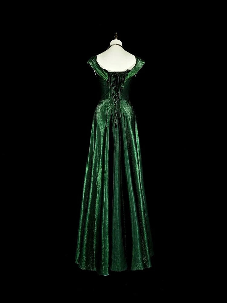 Robe de bal longue vintage en velours vert foncé à volants, coupe trapèze, décolleté cœur, idéale pour les lycéennes et les adolescentes (réf. N1672).