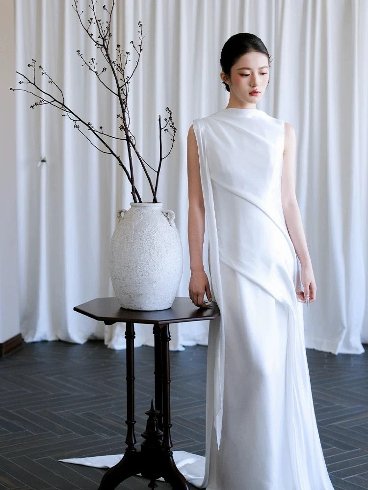 Robe de mariée blanche simple en forme de A, coupe droite, longueur au sol, référence N1676
