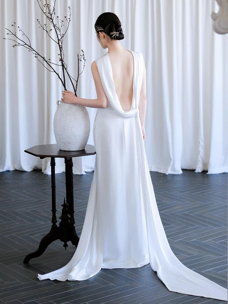 Robe de mariée blanche simple en forme de A, coupe droite, longueur au sol, référence N1676