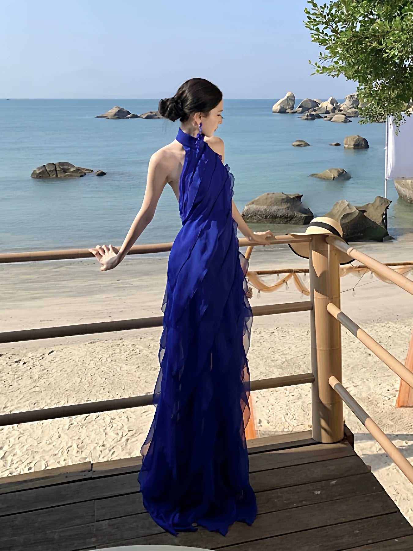 Sexy A line High Neck Royal Blue Chiffon Long Date Night 19th Birthday Outfits Formal Prom Dresses RB5721
