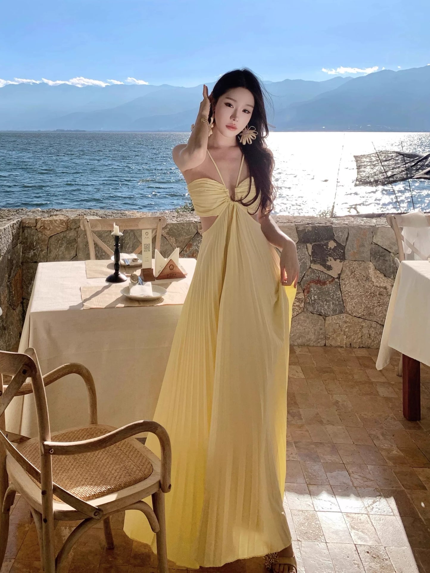 Glamorous A line Halter Yellow Chiffon Backess With Ruffled Date Floor Length Night Evening Outfit Formal Prom Dresses RB5669