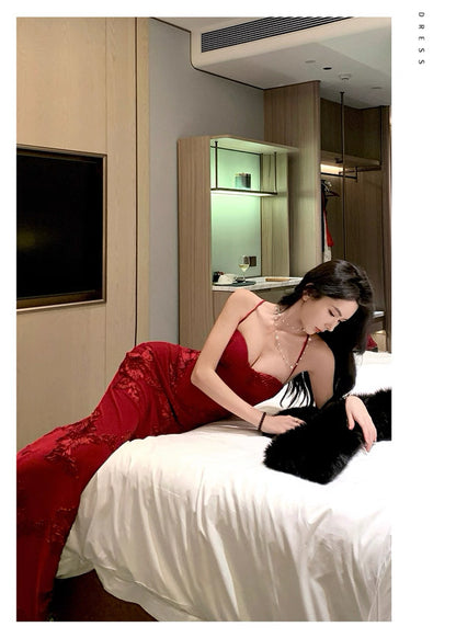 Sophisticated Mermaid Spaghetti Strap Red Lace Backless Date Night Outfits Formal Prom Gown Birthday Dresses RB5672