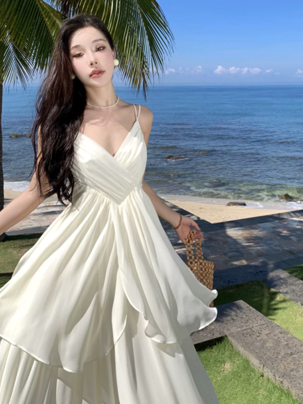 Mystical A Line Spaghetti Strap White Chiffon Long Date Night Outfits Formal Prom Gown 18th Birthday Dresses RB5675