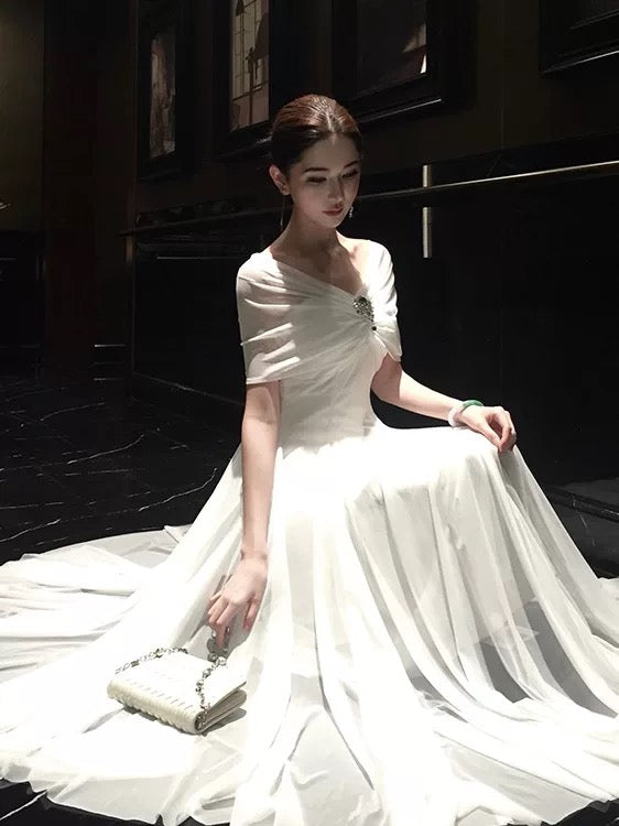 Mystical A Line Halter White Chiffon Ankle Length Date Night Outfits Formal Prom Gown 18th Birthday Dresses RB5676