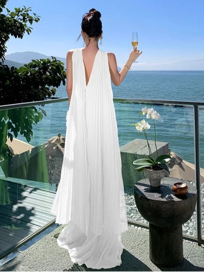 Mystical A Line Halter White Chiffon Sleeveless Date Night Outfits Formal Prom Gown 19th Birthday Dresses RB5689