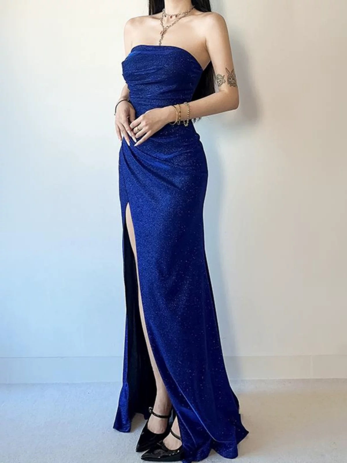 Sexy Meerjungfrau trägerlos königsblau mit Pailletten und Schlitz Date Night Abend-Outfit formelles Abschlussballkleid RB5422