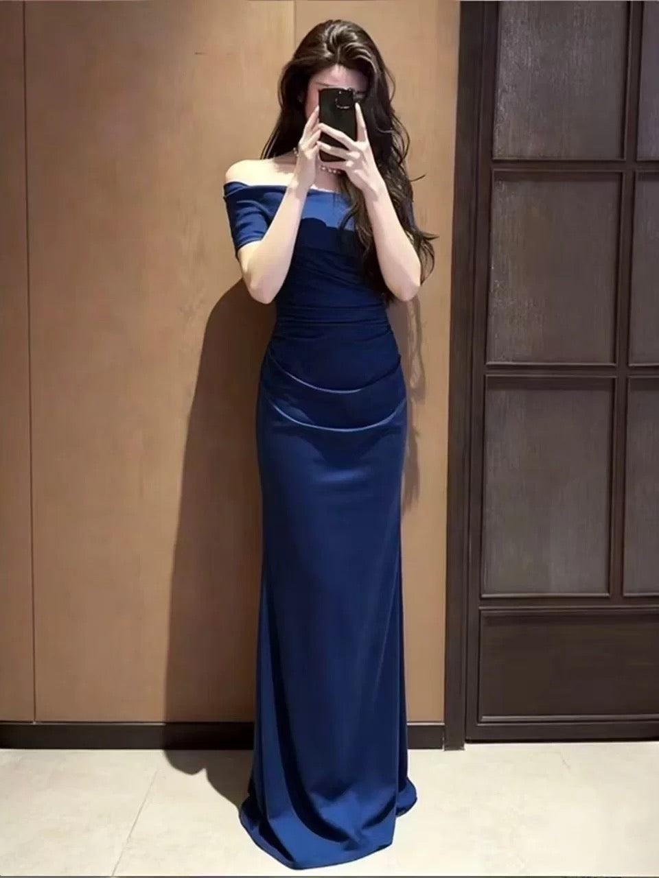 Modest Mermaid Off The Shoulder Royal Blue Satin Date Floor Length Night Evening Outfits Formal Prom Dresses RB5484