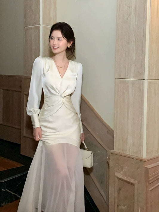 Modest Mermaid V Neck Ivory With Long Sleeves Spring Summer Event Outfits Wedding Guest Dresses RB3855