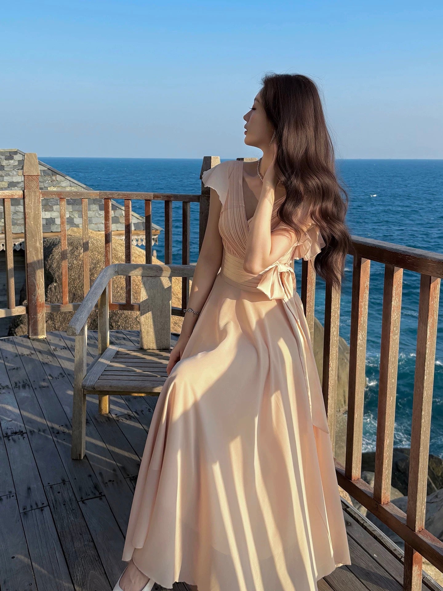 Robes d'invités de mariage RB3857 – Tenues de printemps-été en mousseline de soie rose poudré modestes, coupe trapèze et col en V