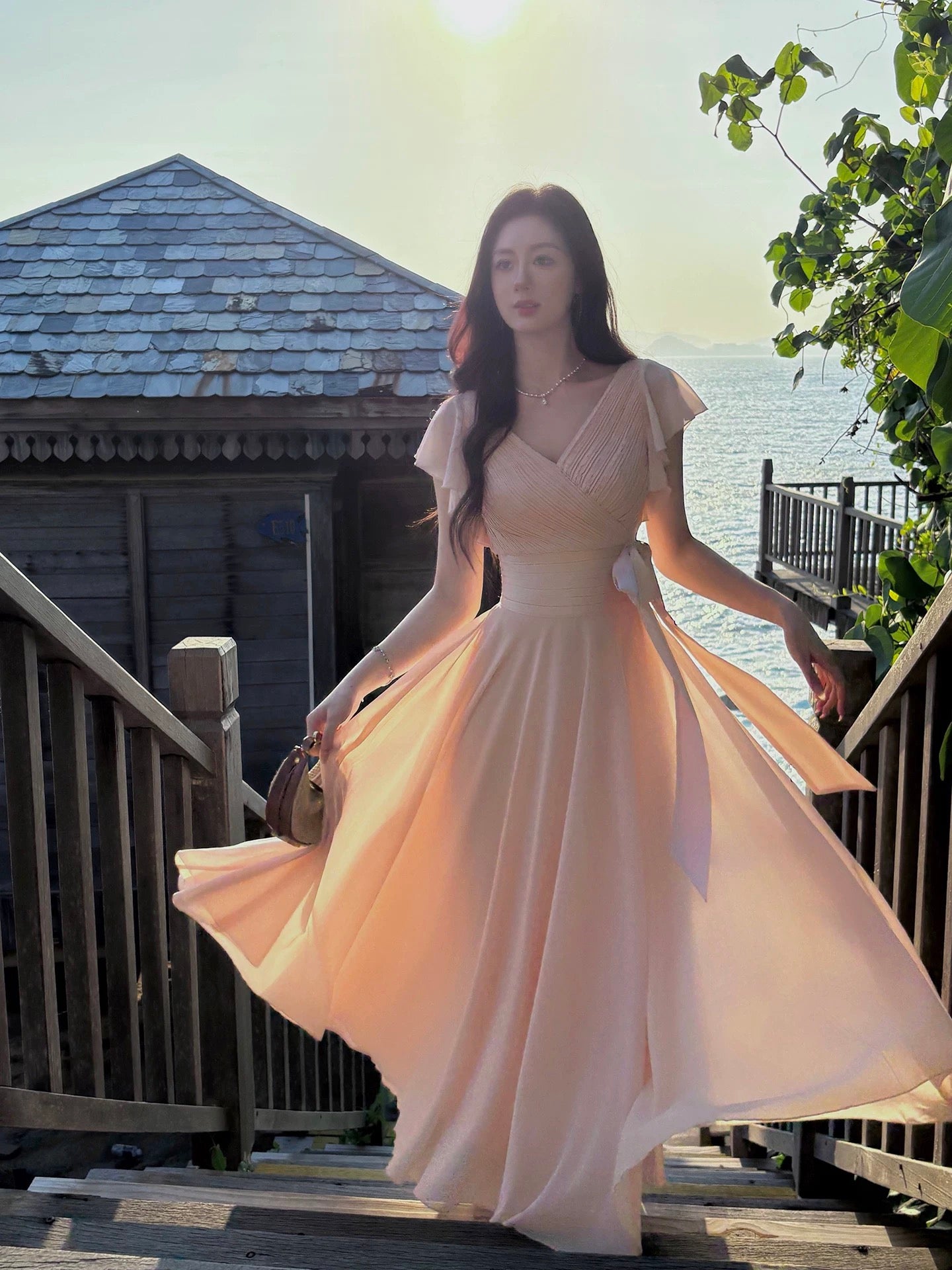 Robes d'invités de mariage RB3857 – Tenues de printemps-été en mousseline de soie rose poudré modestes, coupe trapèze et col en V