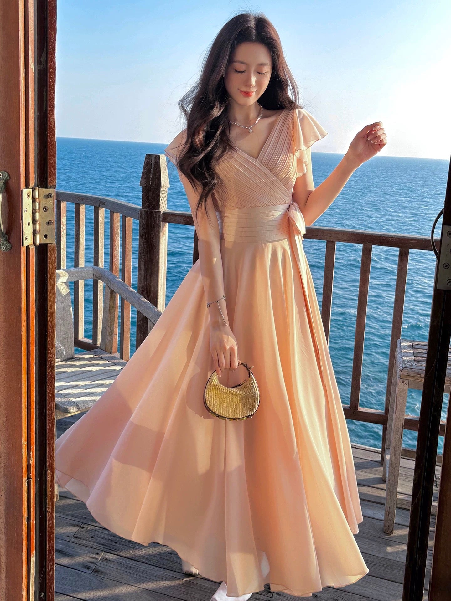 Robes d'invités de mariage RB3857 – Tenues de printemps-été en mousseline de soie rose poudré modestes, coupe trapèze et col en V