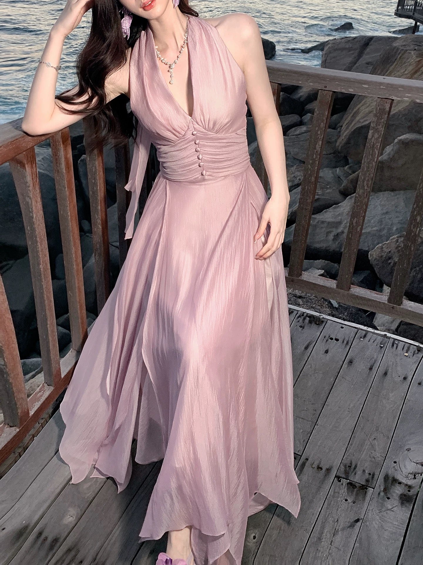 Bescheidenes A-Linien Neckholder Rosa Chiffon Frühling Sommer Event Outfits Hochzeitsgast Kleider RB3860