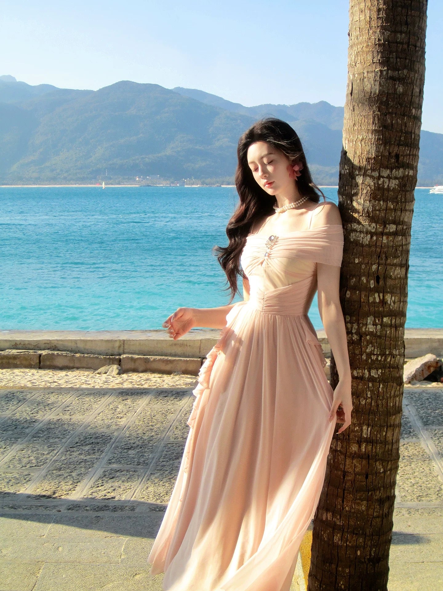 Hübsches A-Linien Spaghetti-Träger Rosa Chiffon Frühlings-Sommer Event Outfit Hochzeitsgast Kleider RB3868