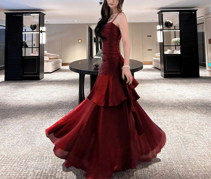 Robe de soirée sirène modest avec bretelles fines bordeaux pour croisière, soirée formelle, 21e anniversaire, tenue longue RB3881