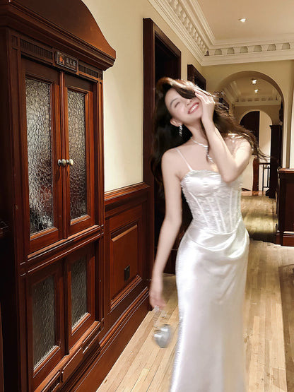 Elegant Mermaid Spaghetti Strap White Sleeveless Waist-cinching Full-hem Maxi Dress Semi Formal Garden Beach Spring Event Outfits Wedding Guest Dress RB4975