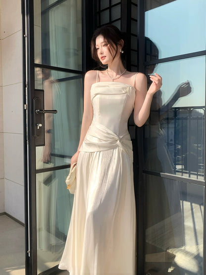 Elegant A Line Spaghetti Strap White Satin With Ruffled Sleeveless Outdoor Semi Formal Summer Garden Beach Event Outfits Wedding Guest Dresses RB4981