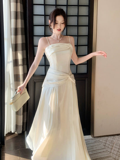 Elegant A Line Spaghetti Strap White Satin With Ruffled Sleeveless Outdoor Semi Formal Summer Garden Beach Event Outfits Wedding Guest Dresses RB4981