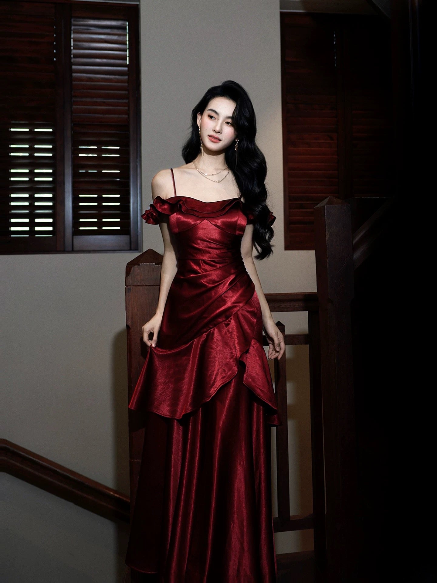 Timeless Mermaid Spaghetti Strap Burgundy Date Night Outfit With Ruffled Outdoor Semi Formal Garden Beach Wedding Guest Dresses RB5016