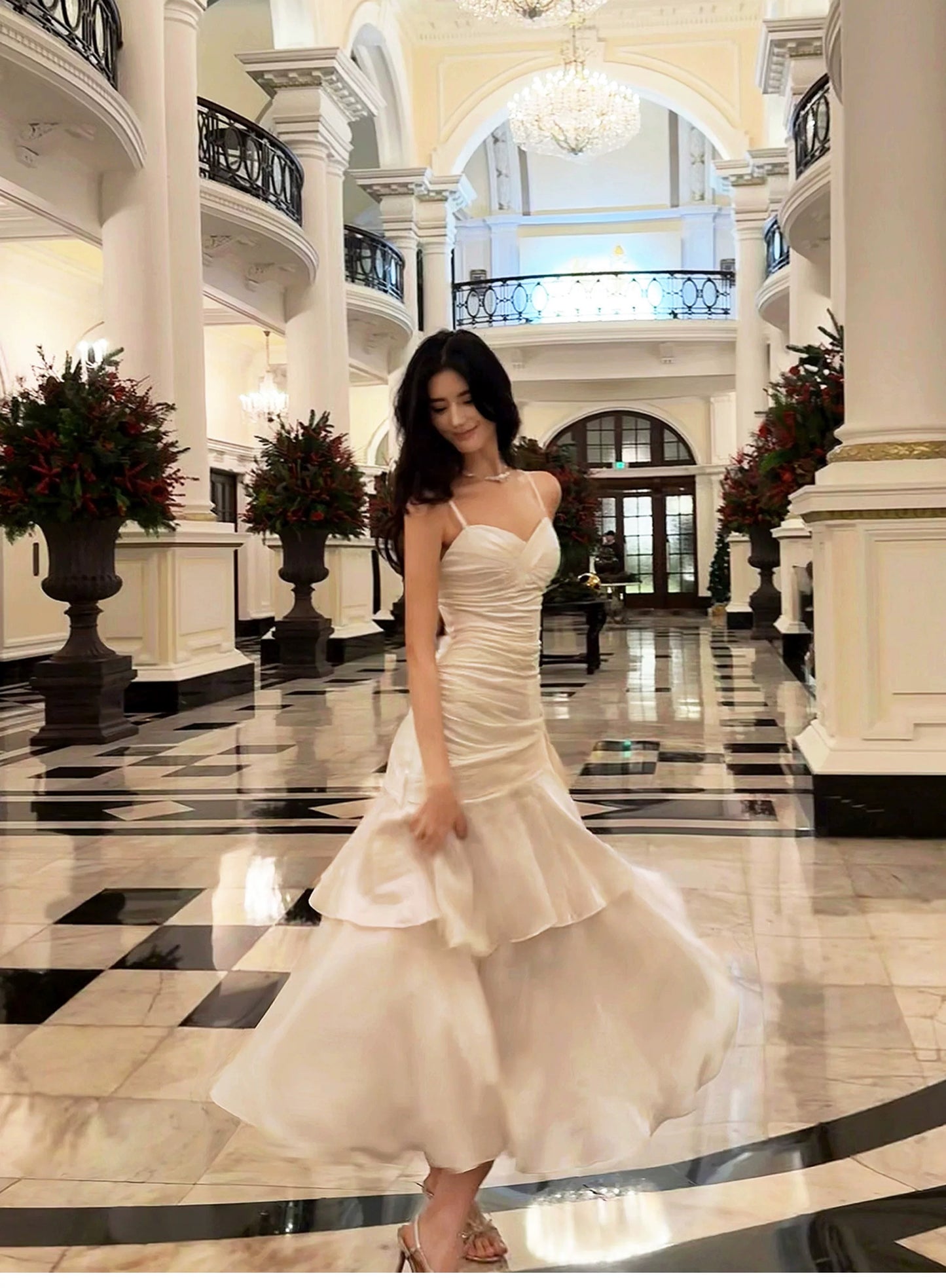 Elegant Mermaid Spaghetti Strap White Sleeveless Date Night Outfit Outdoor Semi Formal Wedding Guest Dresses RB5030