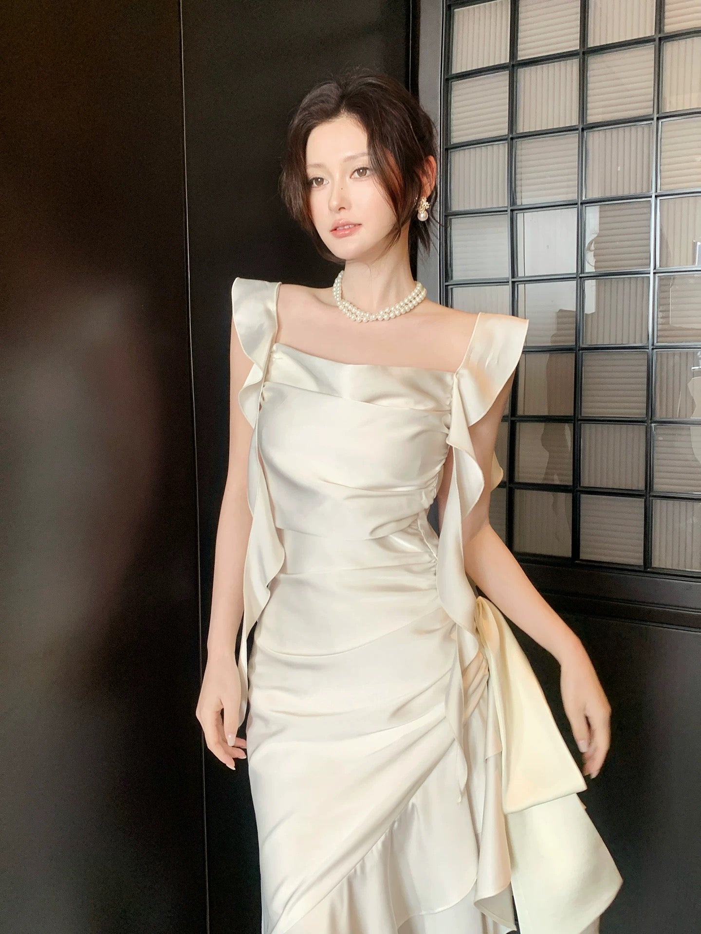 Elegant Mermaid Square Neck White Satin Full-hem Maxi Semi Formal Garden Date Night Outfit Wedding Guest Dresses RB5025