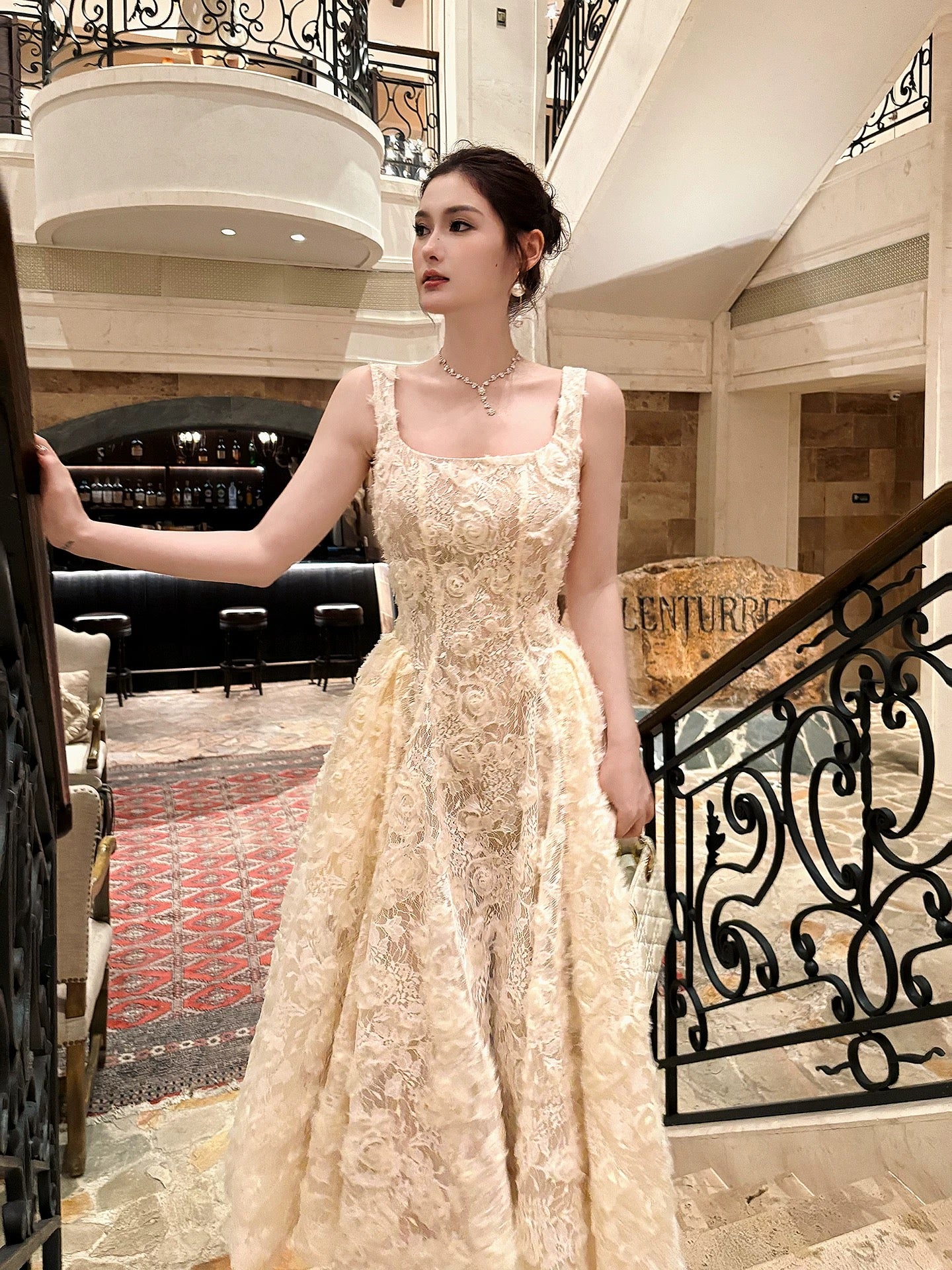 Elegant A Line Square Neck Yellow Lace Waist-cinching Full-hem Maxi Dress Semi Formal Garden Beach Event Outfits Wedding Guest Dresses RB4985