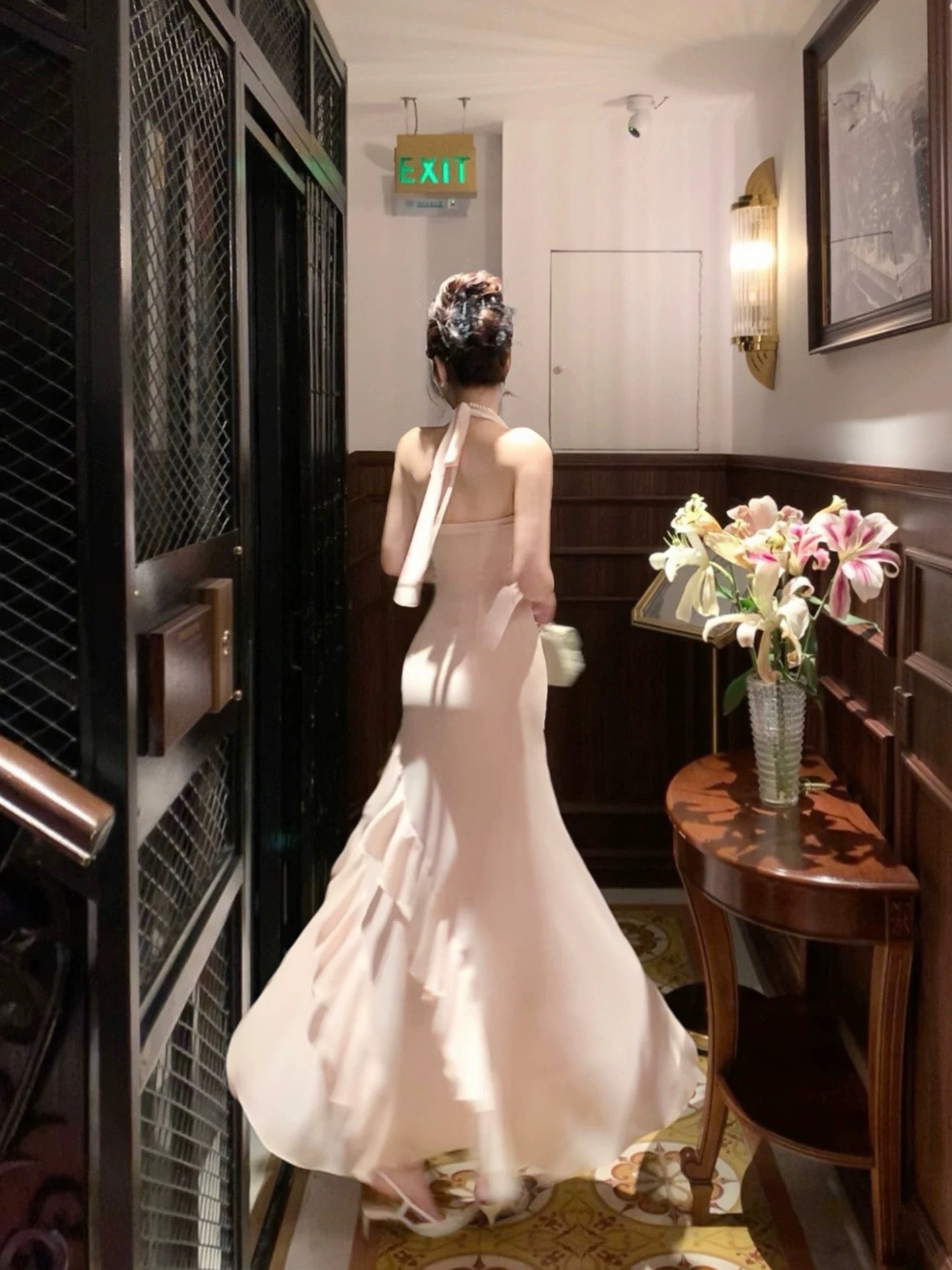 Modest Mermaid Halter Pink Chiffon Sleeveless Outdoor Semi Formal Summer Garden Beach Event Outfits Wedding Guest Dresses RB4986