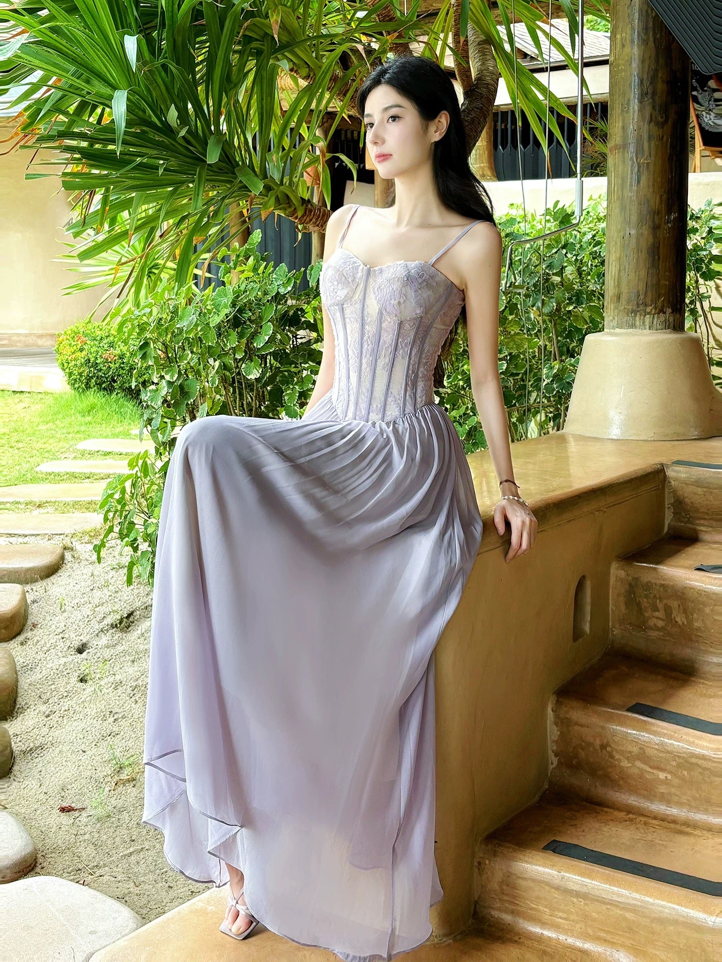 Elegant A line Spaghetti Strap Lilac Chiffon Sleeveless Date Night Outfit Outdoor Semi Formal Long Wedding Guest Dresses RB5032